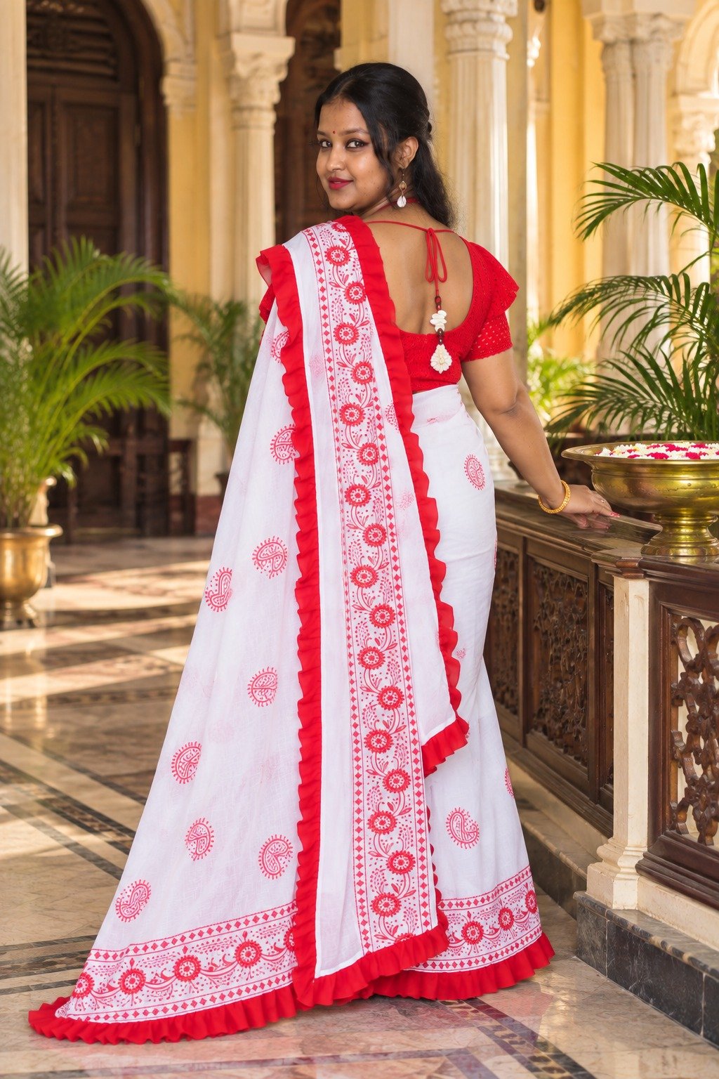 Saarbhi Pure Khadi Cotton Less Sada Lal Saree image 3